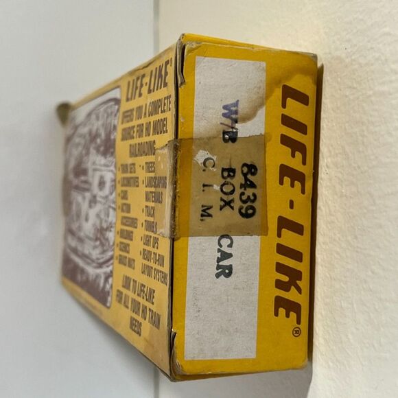 Life Like Ho Scale Model Trains Boxcar‎ 8439 Chicago Illinois Midland Boxcar - Picture 2 of 3